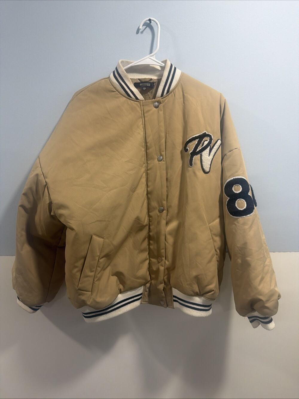 Missguided Bomber Jacket Pennsylvania Women’s Size 4 Tan Snap Button